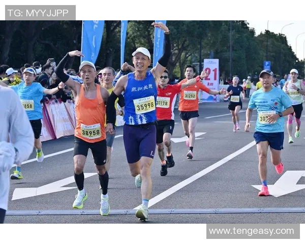 西安城市马拉松评析：极限运动队展现力量与毅力的完美结合