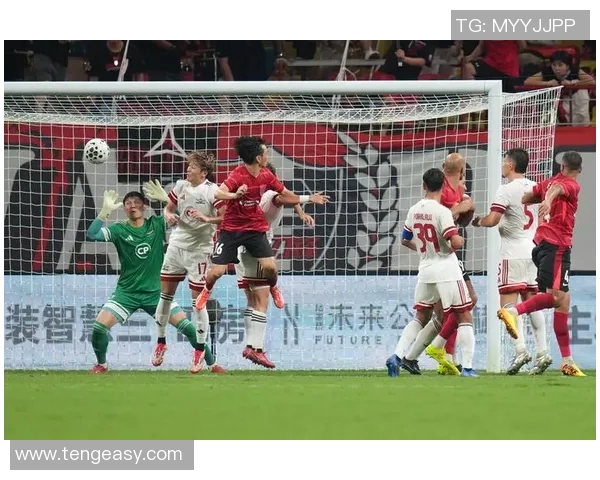 成都足球队实力解析：从青训到职业联赛的全方位发展探讨