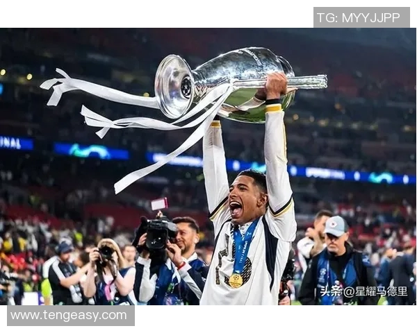 皇马马德里迎战劲敌全力争胜球迷热情高涨期待精彩对决