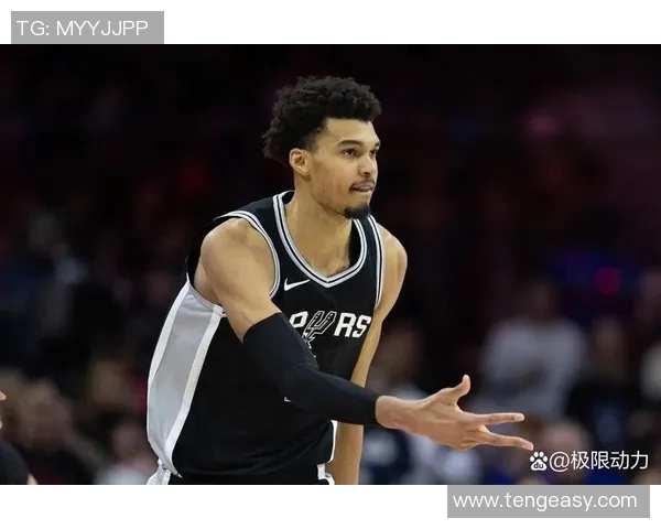 马刺与掘金激战四月二十一季后赛精彩对决回顾与分析