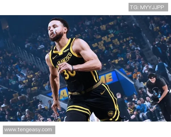 库里三分大赛决赛狂轰20球创纪录荣膺冠军成就辉煌 库里三分大赛决赛狂轰20球创纪录荣膺冠军成就辉煌