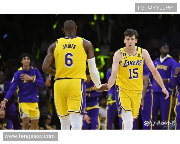 2003年火箭队与湖人队季后赛对决回顾及精彩瞬间分析 2003年火箭队与湖人队季后赛对决回顾及精彩瞬间分析