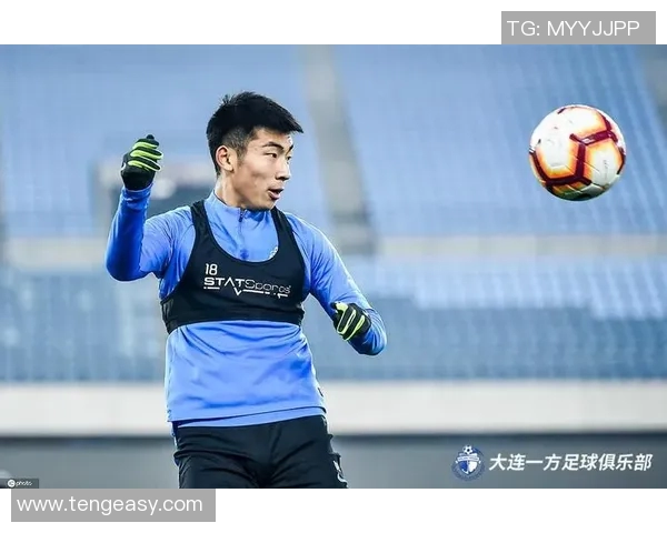 楚阿梅尼的崛起与挑战:探讨年轻球员在足球世界中的发展与未来潜力 楚阿梅尼的崛起与挑战:探讨年轻球员在足球世界中的发展与未来潜力